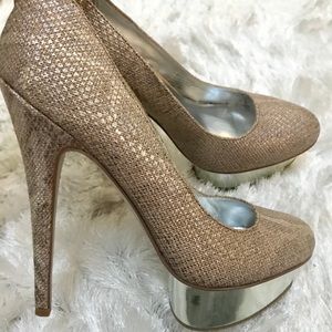 New Olivia Silver Print Heels